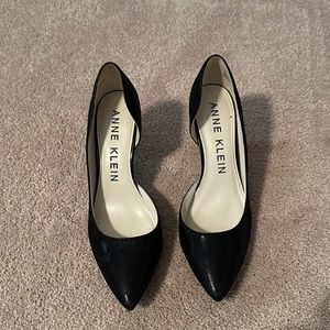 Anne Klein black high heels. Size 7